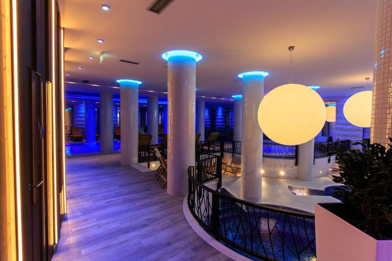 Apart Hotel Kalamper Bar Eksteriør billede