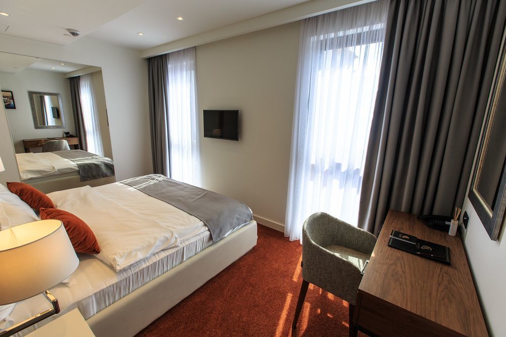 Apart Hotel Kalamper Bar Eksteriør billede